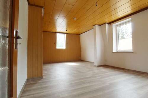 Foto - Wohnung zum Mieten in Lunzenau 430,00 € 81 m²