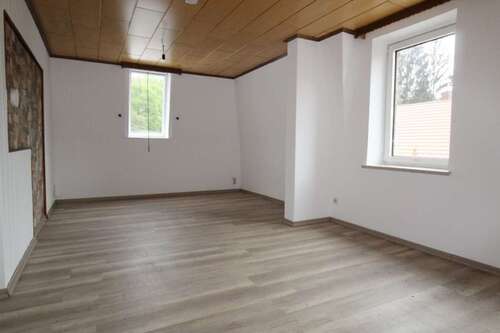 Foto - Wohnung zum Mieten in Lunzenau 430,00 € 81 m²