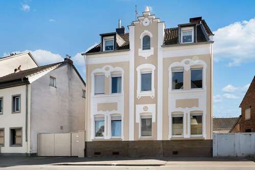 Foto - Haus zum Kaufen in Köln 749.000,00 € 278 m²