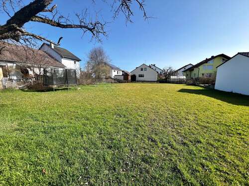 Foto - Grundstück zu verkaufen in Reutlingen 398.000,00 € 898 m²