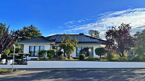 Foto - Haus zum Kaufen in Niederkassel - Rheidt 869.000,00 € 170.1 m²