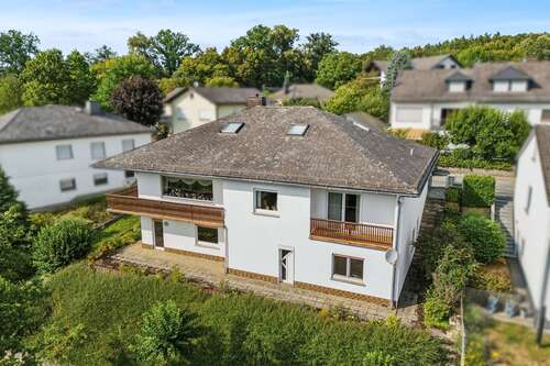 Foto - Haus zum Kaufen in Weinbach 349.000,00 € 236 m²
