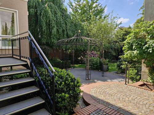 Foto - Haus zum Kaufen in Bergisch Gladbach Refrath 997.000,00 € 193.2 m²