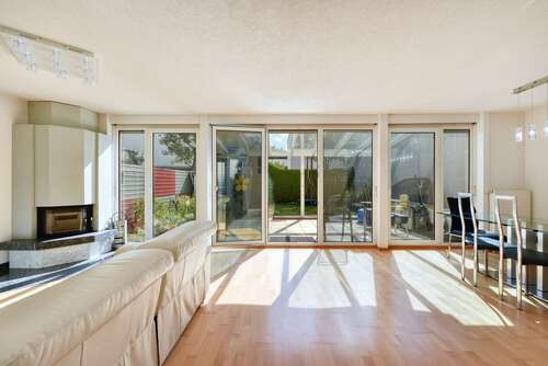 Foto - Haus zum Kaufen in Stuttgart-ZuffenhausenIm Raiser 700.000,00 € 119.1 m²