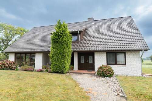 Foto - Wohnung zum Mieten in Hemmoor 280,00 € 32 m²
