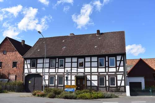 Foto - Haus zum Kaufen in Bovenden 199.000,00 € 263 m²