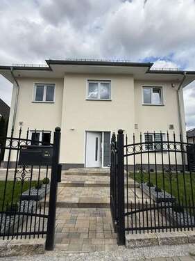 Foto - Haus zum Mieten in Berlin 3.500,00 € 168 m²