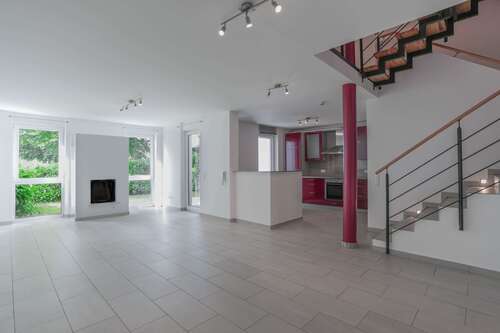 Foto - Haus zum Mieten in Kaiserslautern 2.700,00 € 250 m²