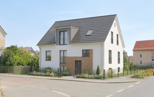 Foto - Haus zum Kaufen in Weinböhla 159.000,00 € 135 m²