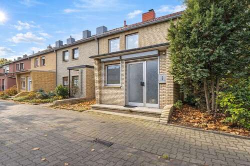 Foto - Haus zum Kaufen in Peine 199.999,00 € 103.7 m²