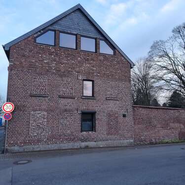 Foto - Haus zum Kaufen in Willich Anrath 319.000,00 € 132 m²