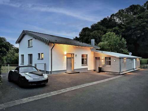 Foto - Haus zum Kaufen in Bergisch Gladbach 850.000,00 € 248 m²