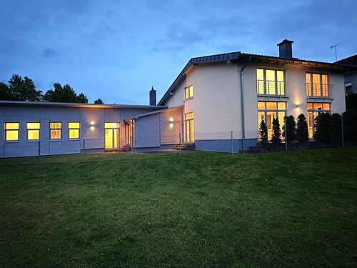Foto - Haus zum Kaufen in Bergisch Gladbach 850.000,00 € 235 m²