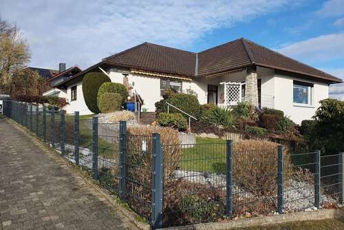 Foto - Haus zum Kaufen in Usingen 700.000,00 € 176 m²