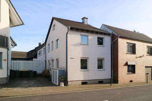 Foto - Haus zum Kaufen in Dormagen Stürzelberg 320.000,00 € 117 m²