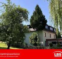 Haus zum Kaufen in Neukirchen 299.500,00 € 200 m²