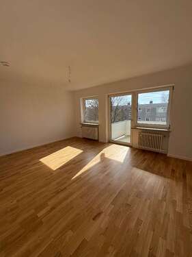 Foto - Wohnung zum Mieten in Regensburg 741,68 € 72.43 m²