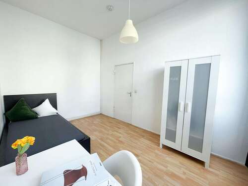 Foto - WG-Zimmer in Berlin 700,00 € 12 m²