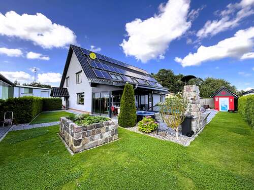 Foto - Haus zum Kaufen in Neustrelitz 1.299.000,00 € 319 m²