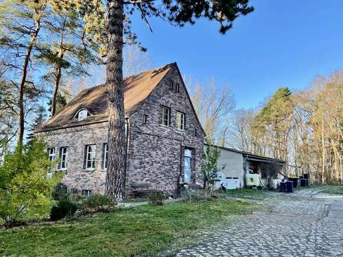 Foto - Haus zum Kaufen in Gültz Seltz 699.000,00 € 1099.06 m²