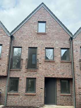 Foto - Haus zum Mieten in Edewecht Friedrichsfehn 1.710,00 € 122 m²