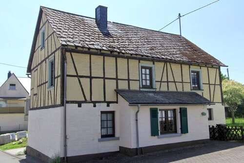 Foto - Haus zum Kaufen in Stipshausen 89.000,00 € 104 m²