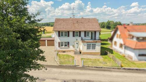 Foto - Haus zum Kaufen in Wald 298.000,00 € 180 m²