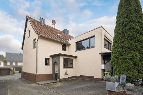 Foto - Haus zum Kaufen in Wetzlar 199.999,00 € 159 m²