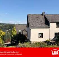 Haus zum Kaufen in Schwarzenberg 98.000,00 € 103 m²
