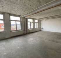 Halle in Dresden 1.980,00 € 409 m²