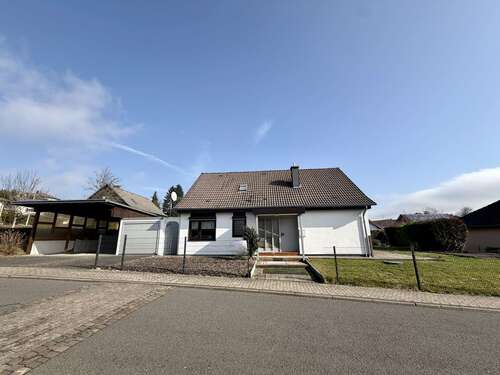 Foto - Haus zum Kaufen in Birkenfeld 295.000,00 € 130 m²