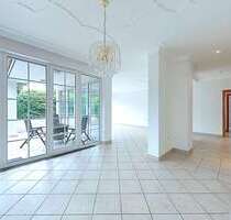 Haus zum Kaufen in Langenbrettach 590.000,00 € 192.47 m²