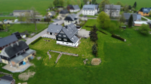 Foto - Haus zum Kaufen in Deutschneudorf 437.000,00 € 321 m²