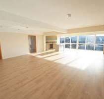 Wohnung zum Kaufen in Rödental 350.000,00 € 153.67 m²