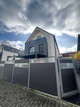 Foto - Haus zum Kaufen in Wiesbaden 1.500.000,00 € 355 m²
