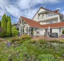 Haus zum Kaufen in Schloß Holte-Stukenbrock 742.000,00 € 280 m²