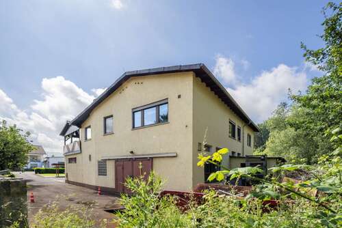 Foto - Haus zum Kaufen in Staufenberg 289.000,00 € 169 m²
