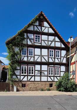 Foto - Haus zum Kaufen in Fritzlar-Züschen 149.000,00 € 177 m²