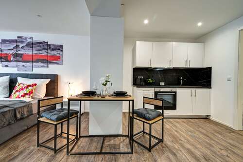 Foto - Wohnung zum Mieten in Reutlingen 880,00 € 23 m²