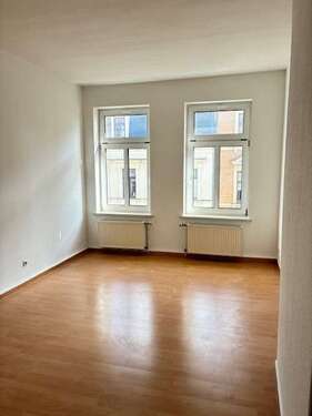 Foto - Wohnung zum Mieten in Halle 560,00 € 19.43 m²