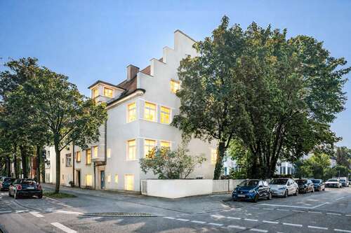 Foto - Haus zum Kaufen in München 4.500.000,00 € 305 m²