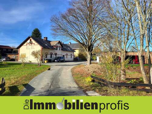 Foto - Haus zum Kaufen in Regnitzlosau 45.000,00 € 180 m²