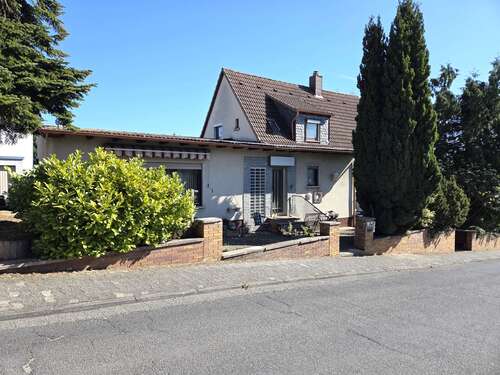 Foto - Haus zum Kaufen in Roßdorf 550.000,00 € 204 m²