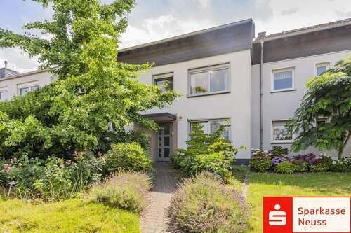 Foto - Haus zum Kaufen in Grevenbroich 449.000,00 € 194 m²