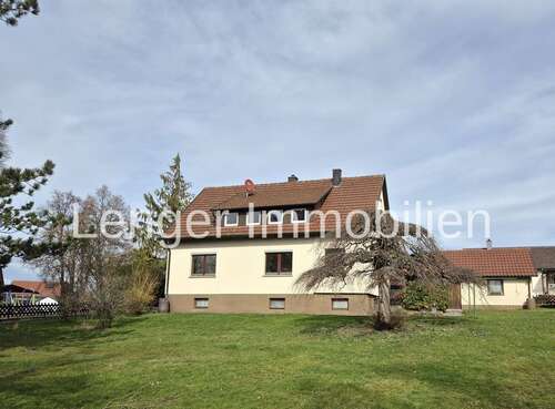 Foto - Haus zum Mieten in Bisingen 1.300,00 € 153 m²