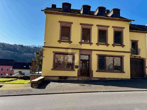 Foto - Haus zum Kaufen in Malberg 200.000,00 € 264 m²