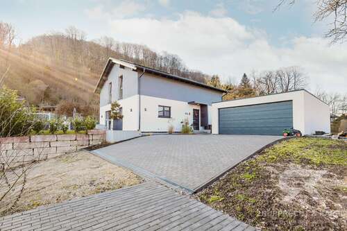 Foto - Haus zum Kaufen in Pommelsbrunn 649.000,00 € 180 m²