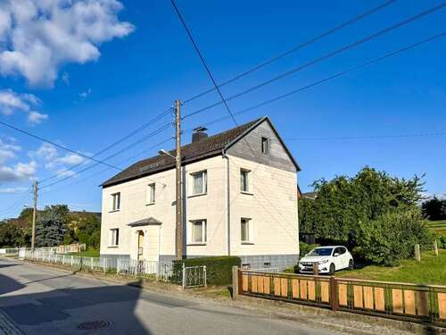 Foto - Haus zum Kaufen in Lichtenberg 240.000,00 € 143.93 m²