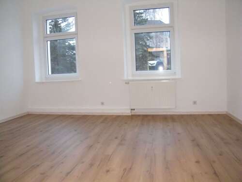 Foto - Wohnung zum Mieten in Hartmannsdorf 575,00 € 80.64 m²