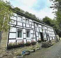 Haus zum Kaufen in Sprockhövel 441.000,00 € 235.7 m²